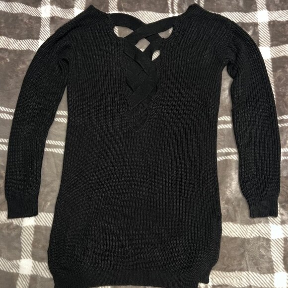 Black Crisscross Sweater Dress – Cozy & Chic ✨ - Picture 3 of 4